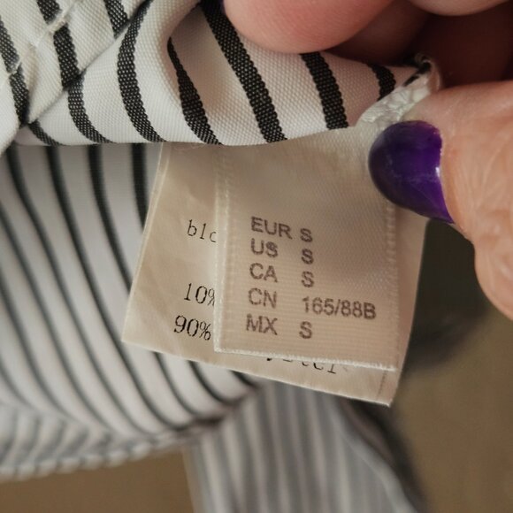 New Black and White Striped Blouse - Picture 5 of 6